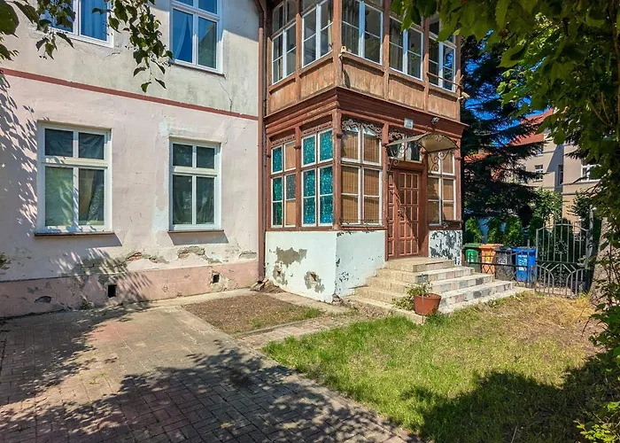 Helska Functional s Near The Beach With Parking By Noclegi Renters